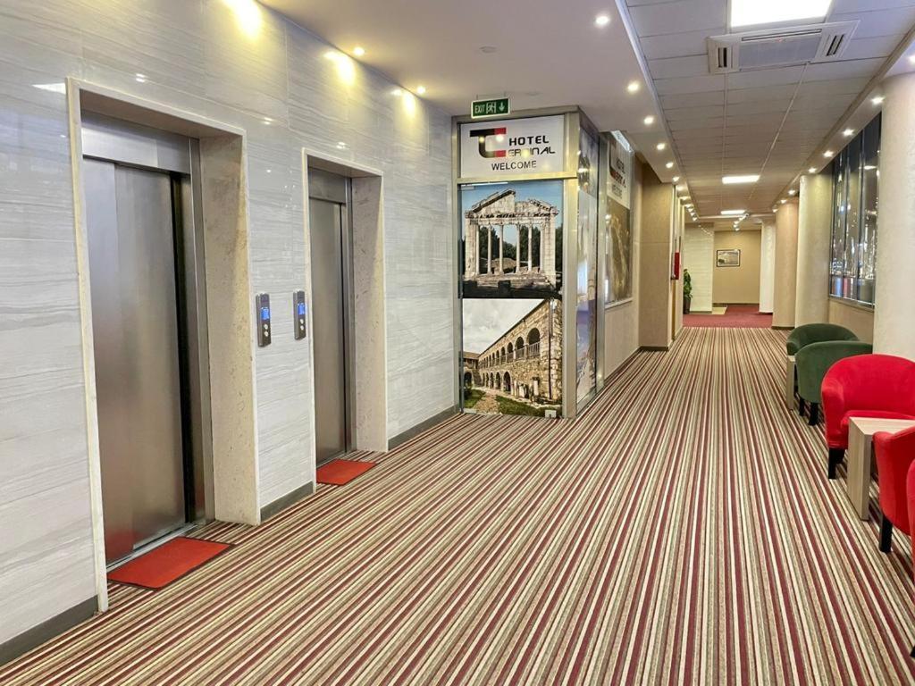 Hotel Terminal Tirana Esterno foto
