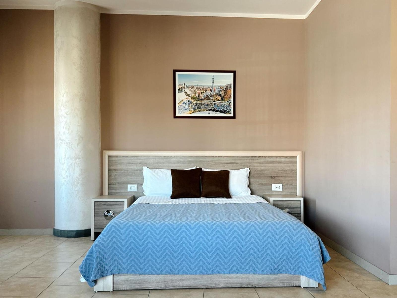 Hotel Terminal Tirana Esterno foto