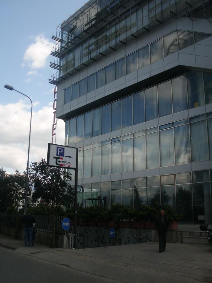 Hotel Terminal Tirana Esterno foto
