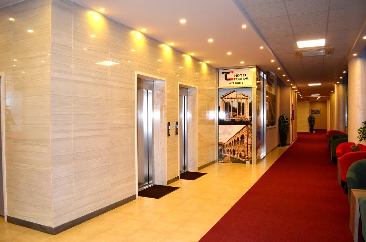 Hotel Terminal Tirana Esterno foto